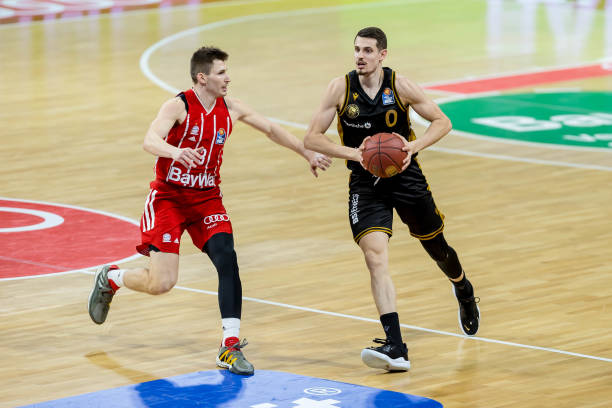 迪马尔科等 迪马尔科等