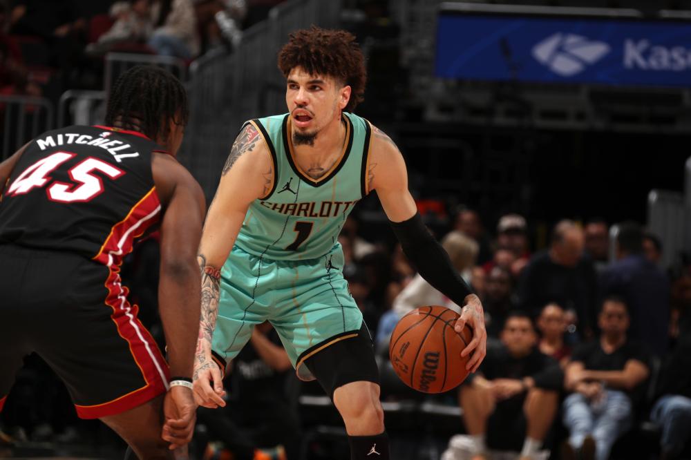 曼联正在努 曼联正在努