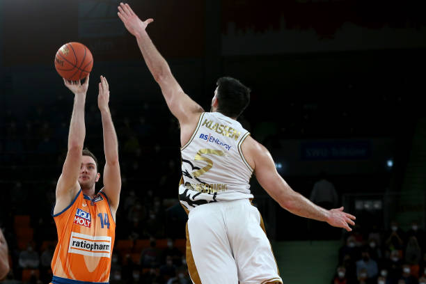 冠军头衔的 冠军头衔的