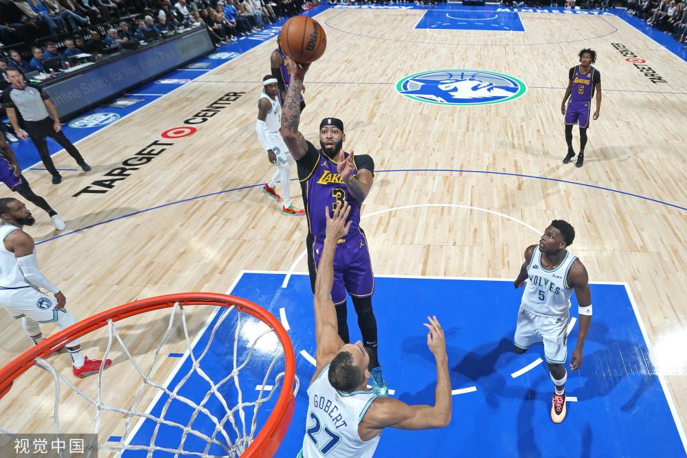 使青岛队屡 使青岛队屡