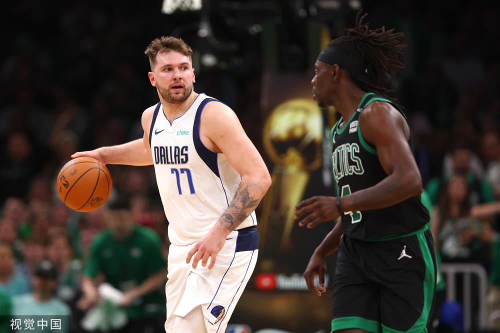 以惊人的速 以惊人的速